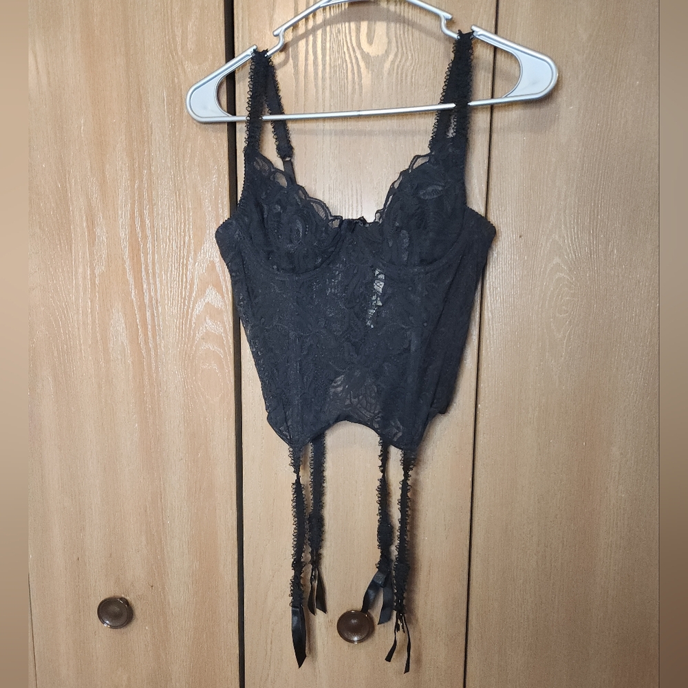 Vtg Gold Label Victoria’s Secret Black Lace Corset Bustier w Garter Belt Straps